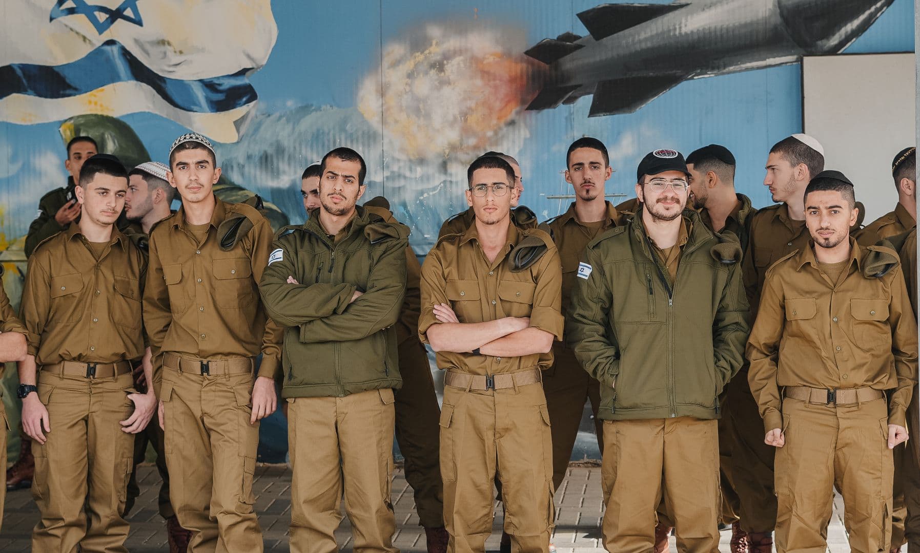 מתגייסים חרדיים במדי הזית