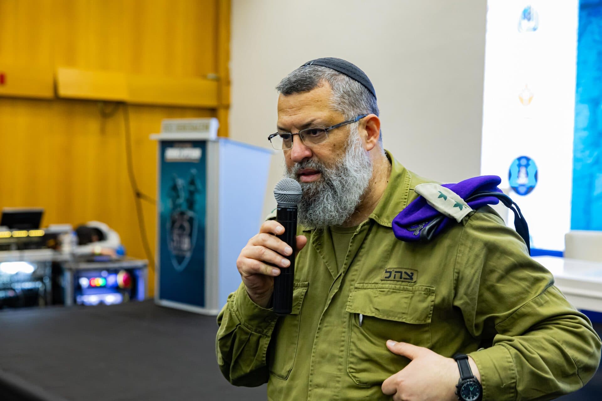 הרב אמיר זוזוט ראש ענף חרדים באכ